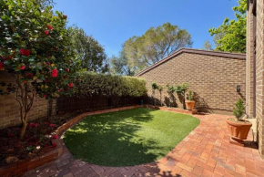 Spacious garden apartment